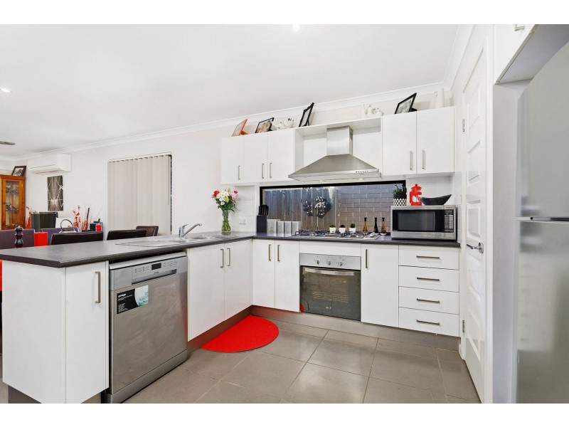 16 Miers Crescent, Murrumba Downs QLD 4503