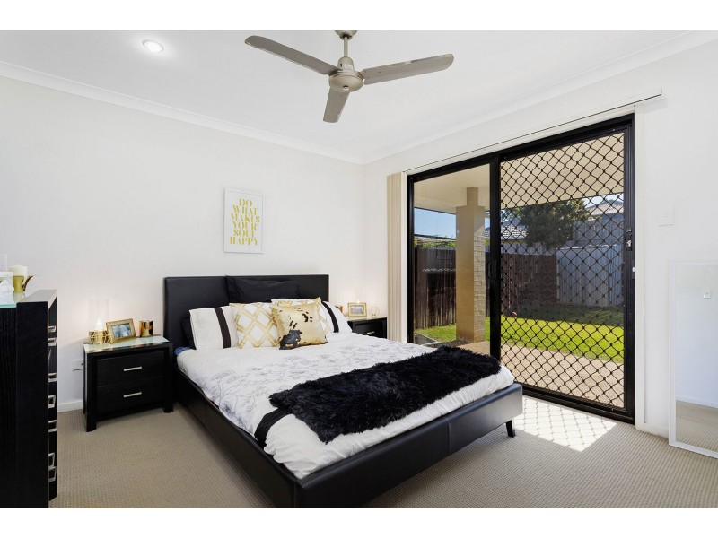 16 Miers Crescent, Murrumba Downs QLD 4503