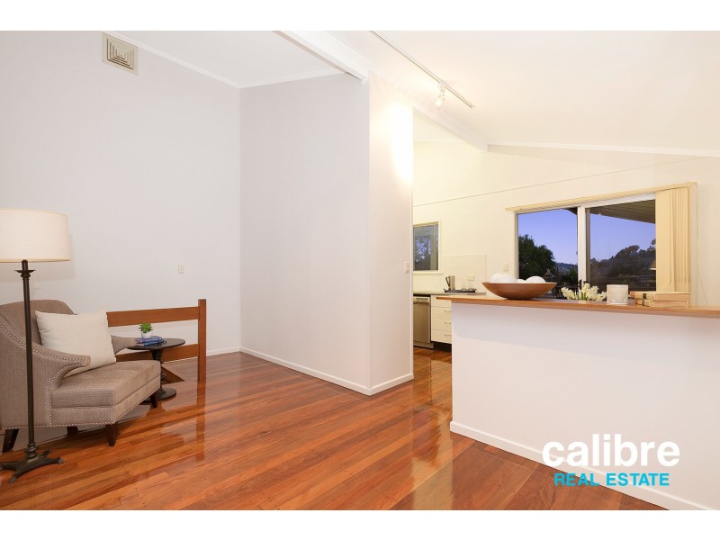 57 Illuta Avenue, Ferny Hills QLD 4055