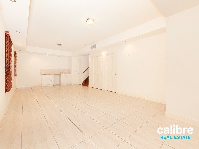 39 Gaunt Street, Newmarket QLD 4051