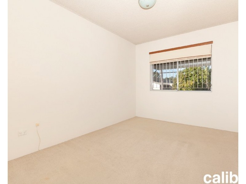 2/57 Brisbane Street, St Lucia QLD 4067