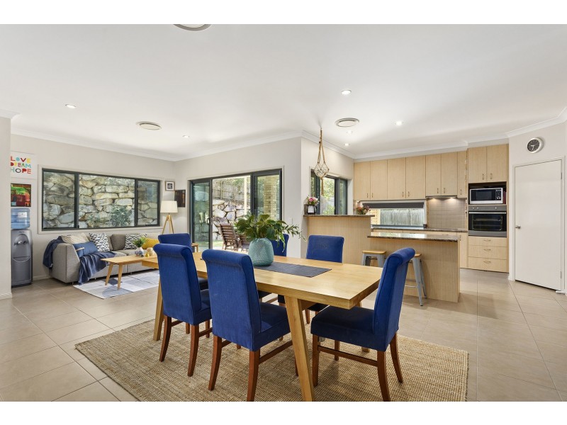 30 Ironbark Circuit, Everton Hills QLD 4053