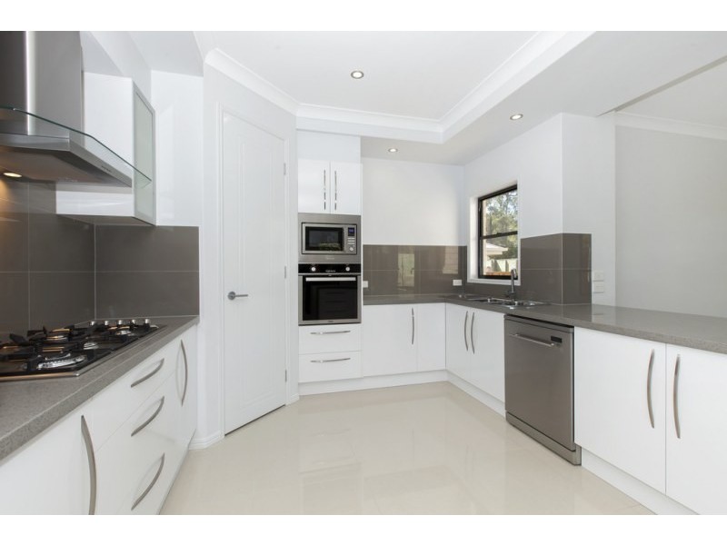 11 Merino Close, Ferny Grove QLD 4055