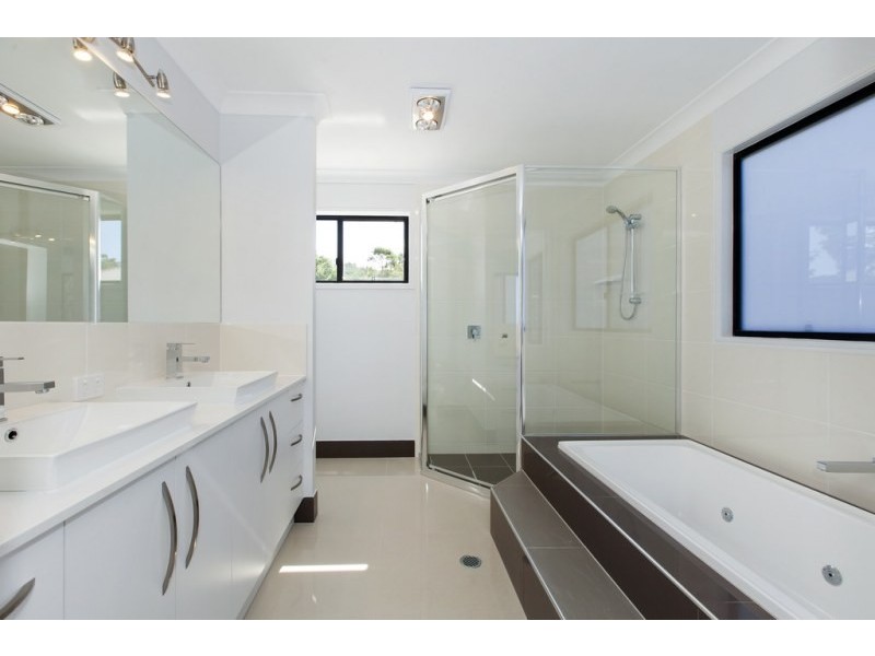 11 Merino Close, Ferny Grove QLD 4055