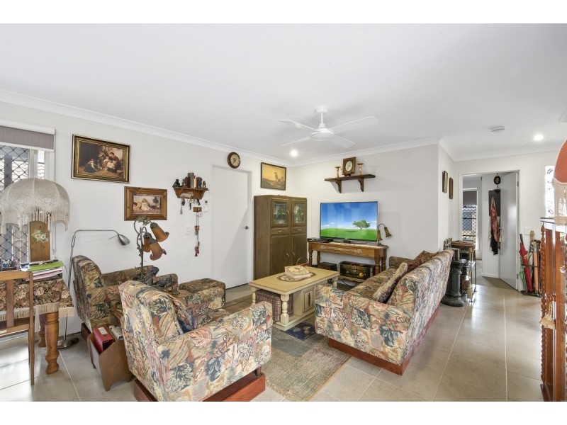 74 Olsen Circuit, Kallangur QLD 4503