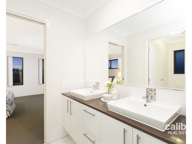 70 Ardoyne Road, Corinda QLD 4075