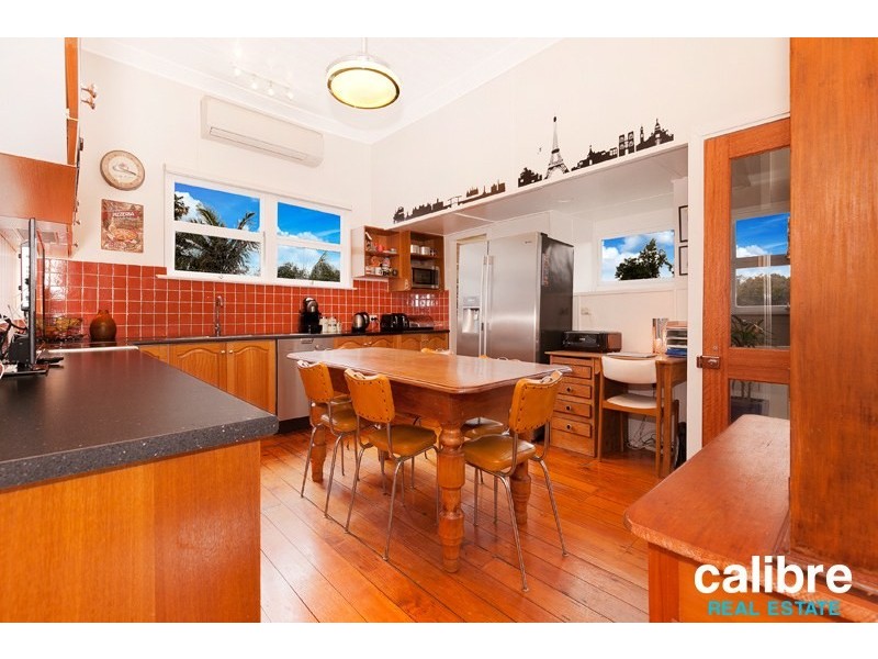 18 Newbery Street, Newmarket QLD 4051