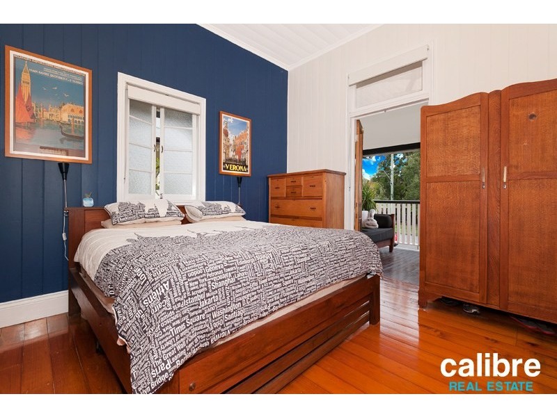 18 Newbery Street, Newmarket QLD 4051