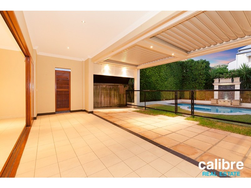 12 Milne Street, Clayfield QLD 4011