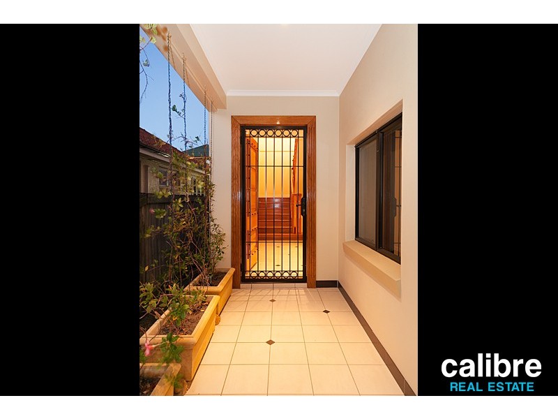 12 Milne Street, Clayfield QLD 4011