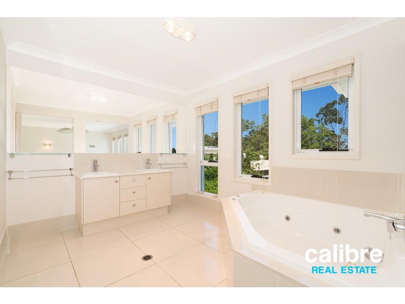 30 Goodenia Crescent, Seventeen Mile Rocks QLD 4073