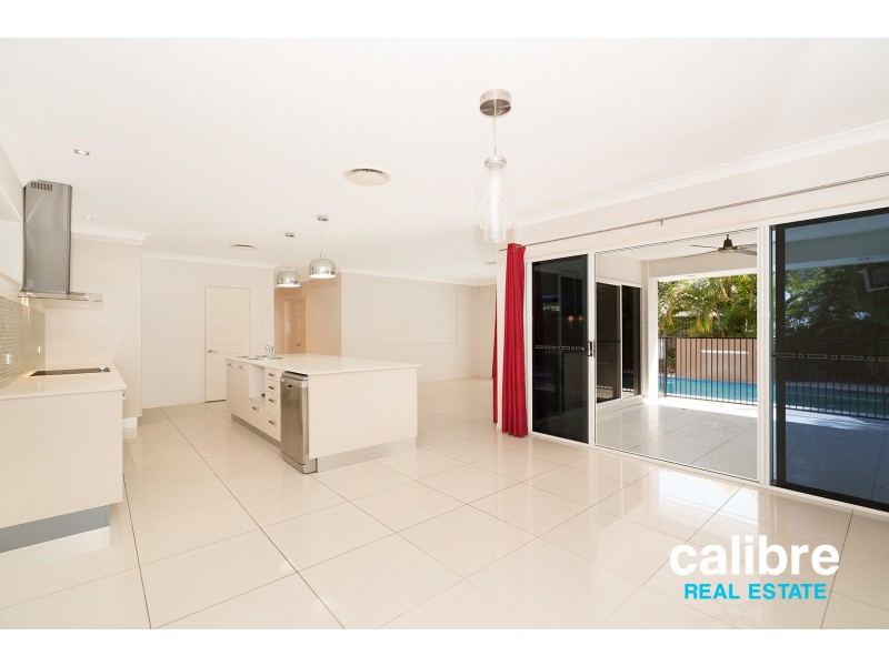 30 Goodenia Crescent, Seventeen Mile Rocks QLD 4073