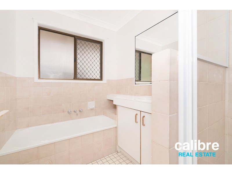 22 Landsdowne Street, Coorparoo QLD 4151