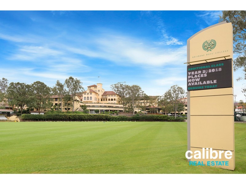 8/27 Campbell Street, Toowong QLD 4066