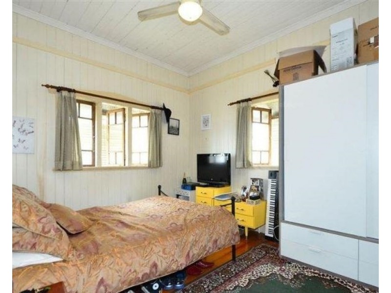 56 Ross Street, Woolloongabba QLD 4102