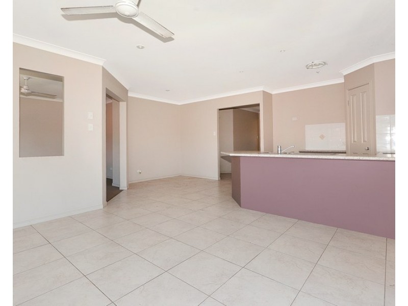 29 Eric Drive, Blackstone QLD 4304