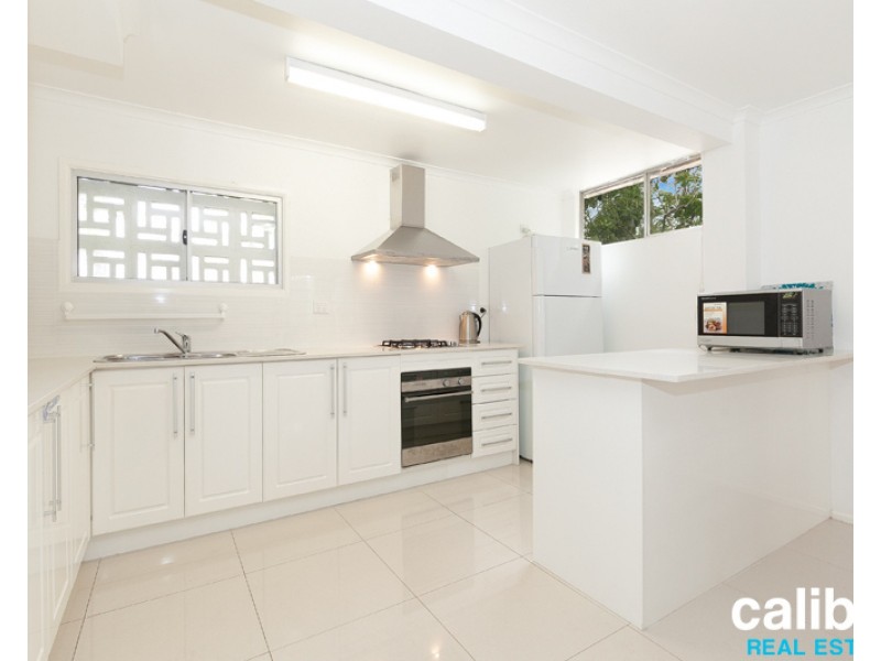 148 Jerrang Street, Indooroopilly QLD 4068