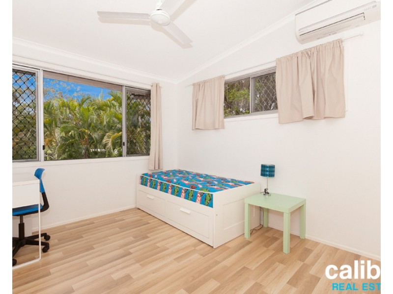 148 Jerrang Street, Indooroopilly QLD 4068