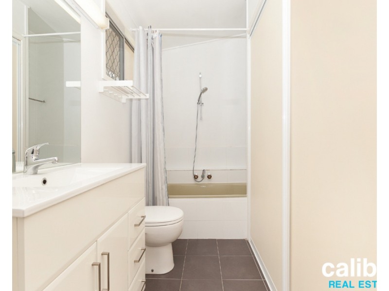 148 Jerrang Street, Indooroopilly QLD 4068