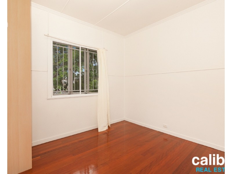 8 Duke Street, Cannon Hill QLD 4170