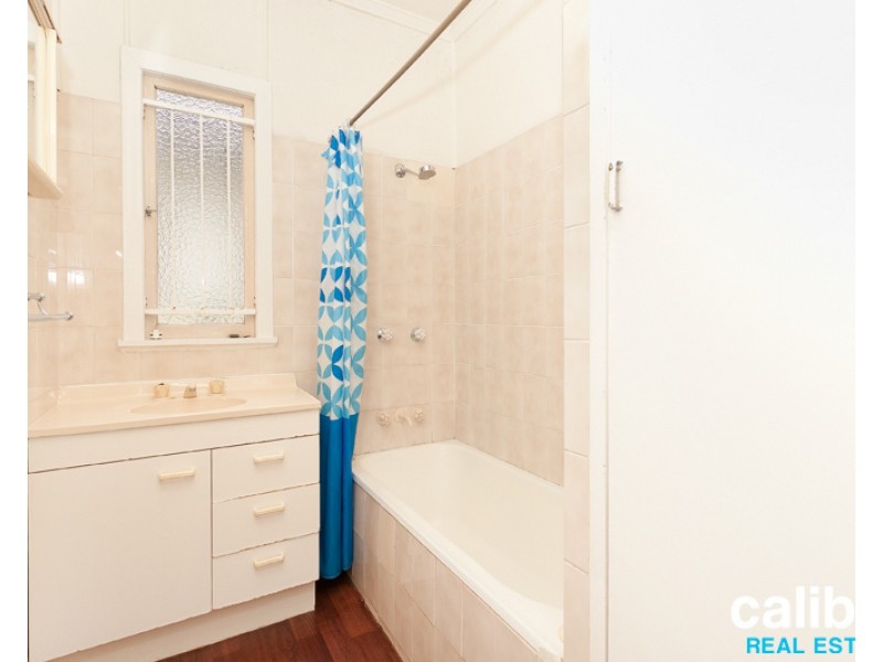 8 Duke Street, Cannon Hill QLD 4170
