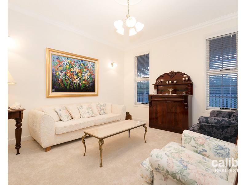 32 Springbrook Place, Moggill QLD 4070