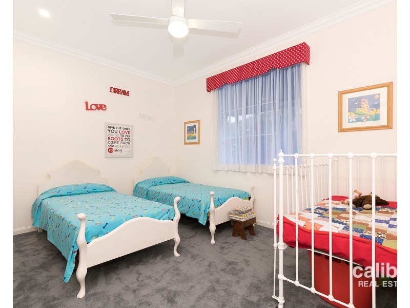 32 Springbrook Place, Moggill QLD 4070