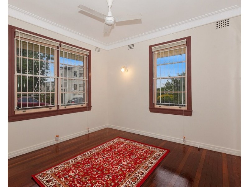 93 Cunningham Street, Taringa QLD 4068