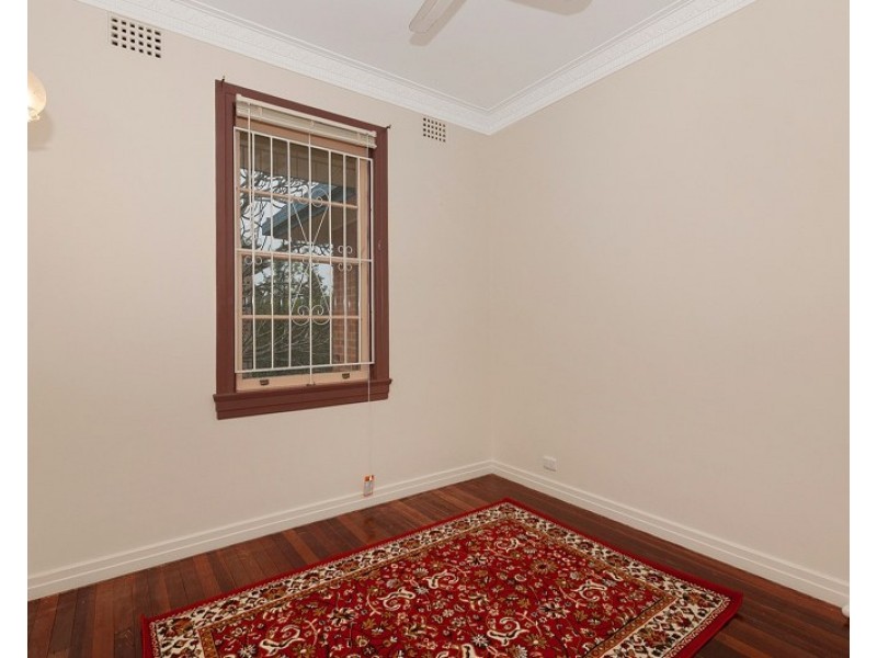 93 Cunningham Street, Taringa QLD 4068
