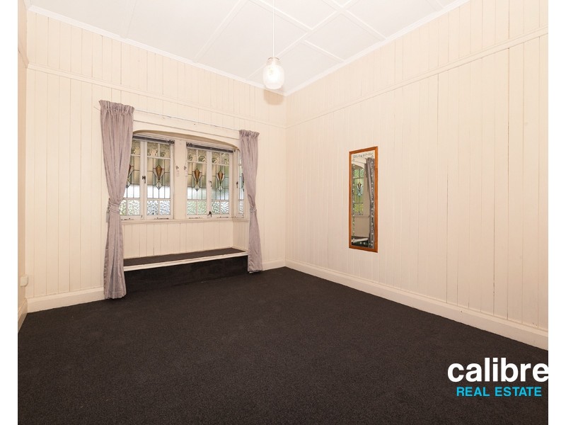 8 Rialto Street, Coorparoo QLD 4151