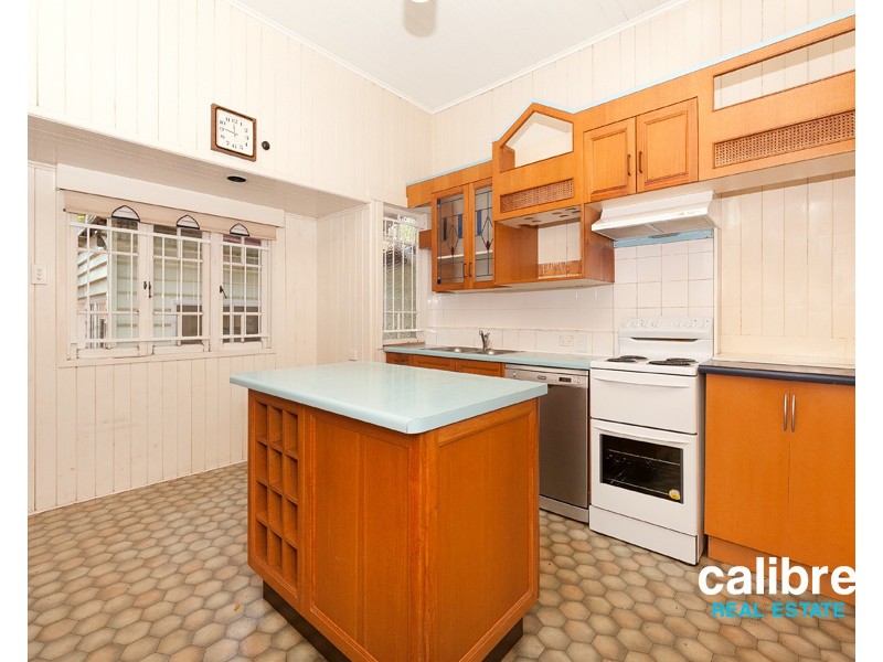 8 Rialto Street, Coorparoo QLD 4151