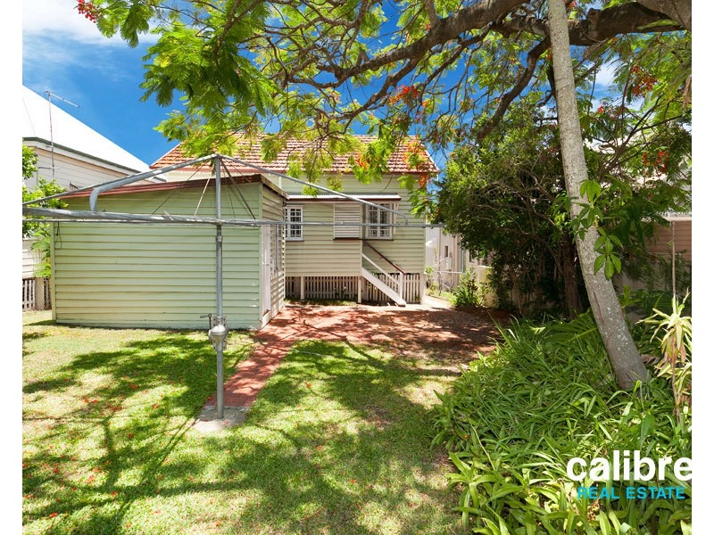 8 Rialto Street, Coorparoo QLD 4151