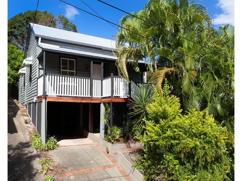 39 Barwood Street, Newmarket QLD 4051