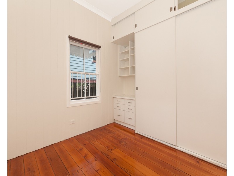 39 Barwood Street, Newmarket QLD 4051