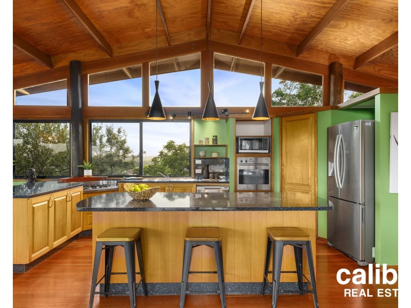 6 Atoll Crescent, Eatons Hill QLD 4037