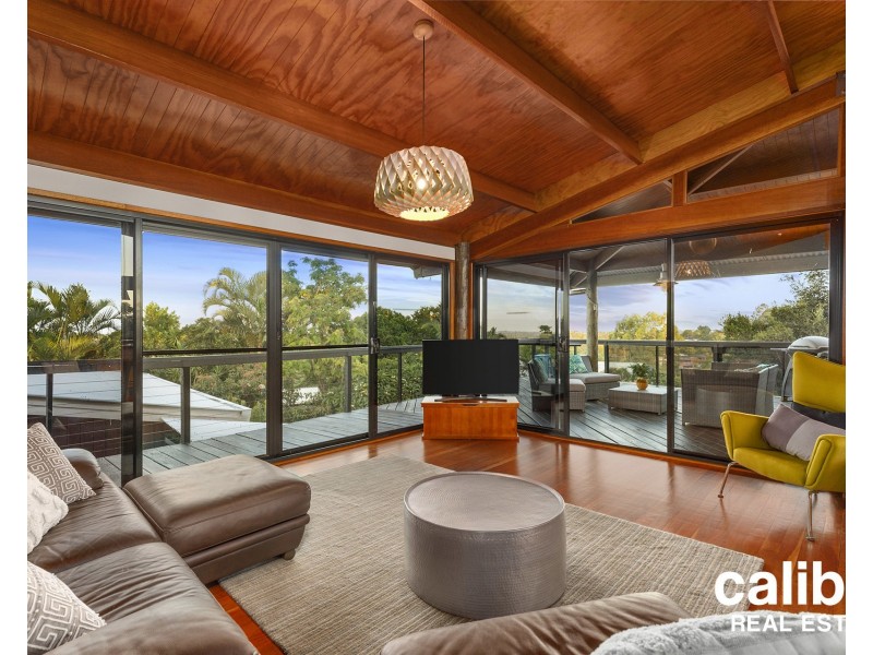 6 Atoll Crescent, Eatons Hill QLD 4037