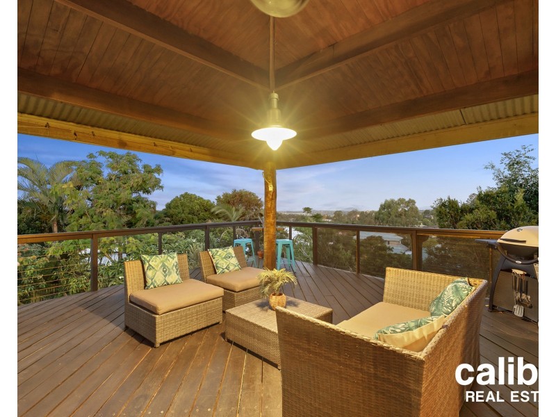6 Atoll Crescent, Eatons Hill QLD 4037