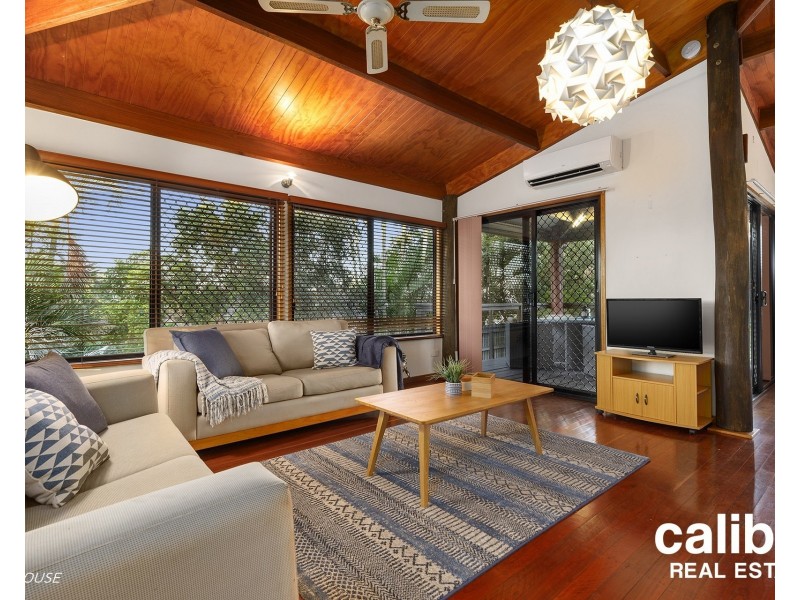 6 Atoll Crescent, Eatons Hill QLD 4037