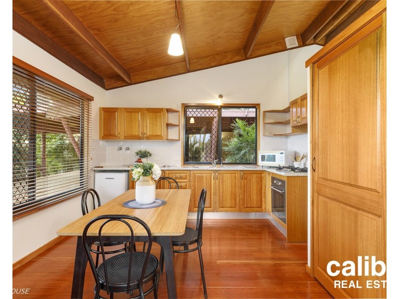 6 Atoll Crescent, Eatons Hill QLD 4037