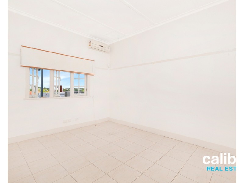12 Chatsworth Road, Greenslopes QLD 4120