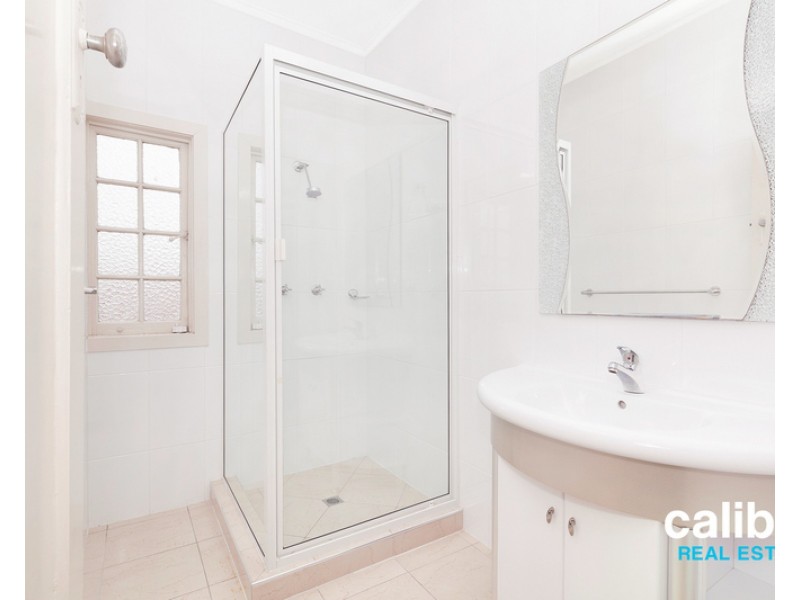 12 Chatsworth Road, Greenslopes QLD 4120