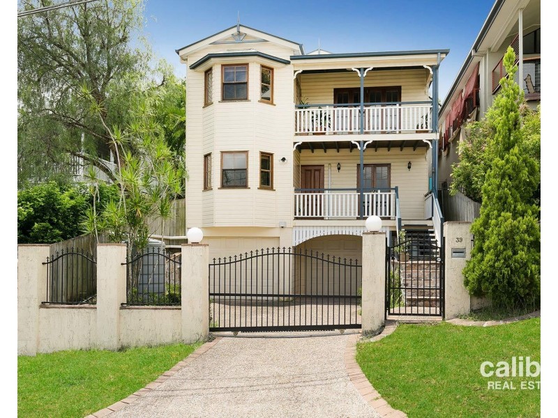 39 Hall Street, Alderley QLD 4051