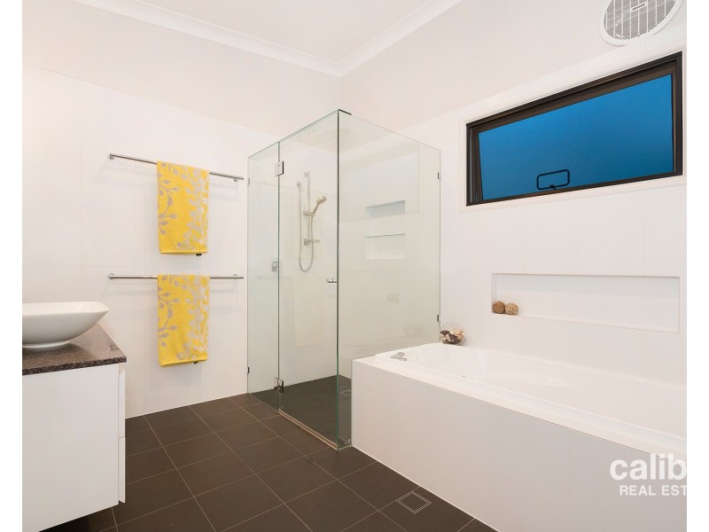 1 Nambruk Street, The Gap QLD 4061