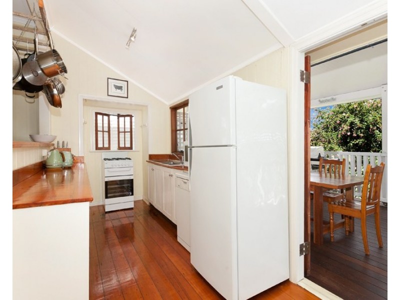 6 Ella Street, Red Hill QLD 4059