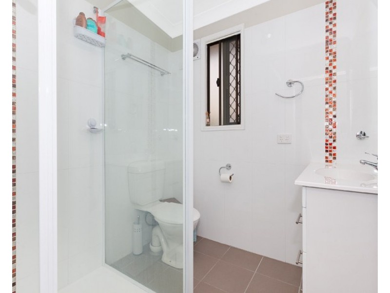 10 Calston Street, Oxley QLD 4075