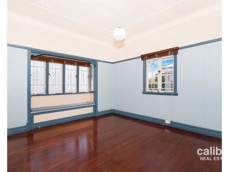 26 Howard Street, Grange QLD 4051