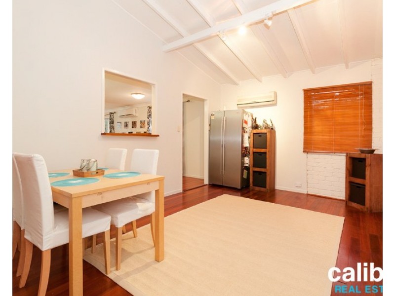 27 Bathurst Street, Red Hill QLD 4059