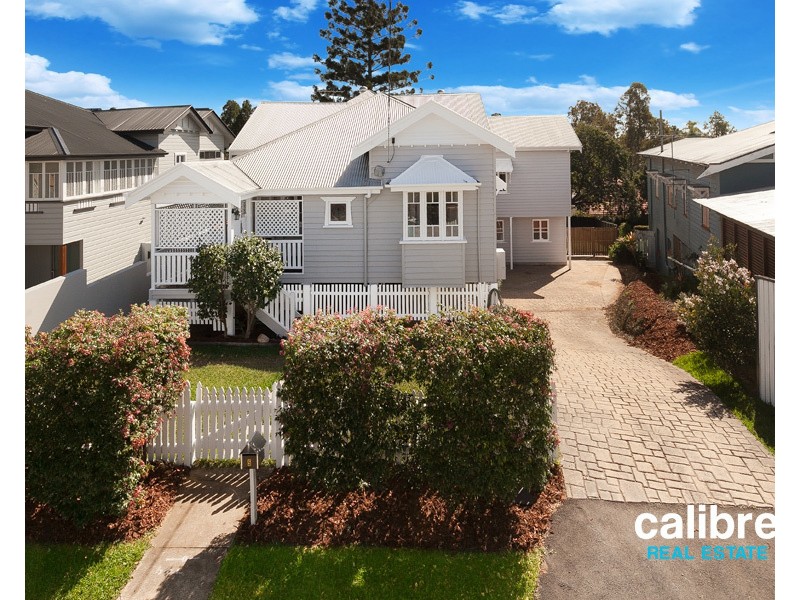 5 The Crescent, Ashgrove QLD 4060