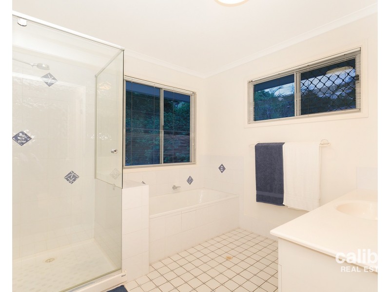 89 Carinya Street, Indooroopilly QLD 4068