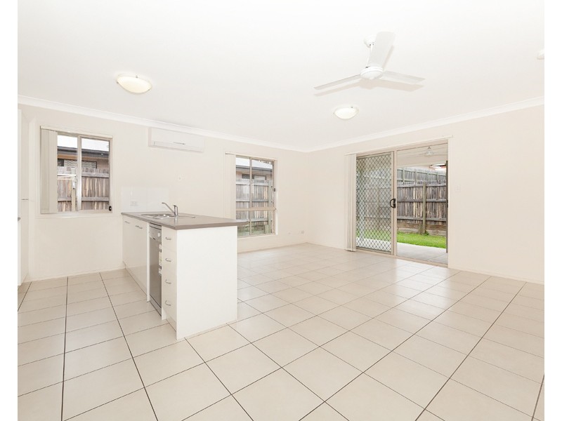 34 Sunningdale Street, Oxley QLD 4075